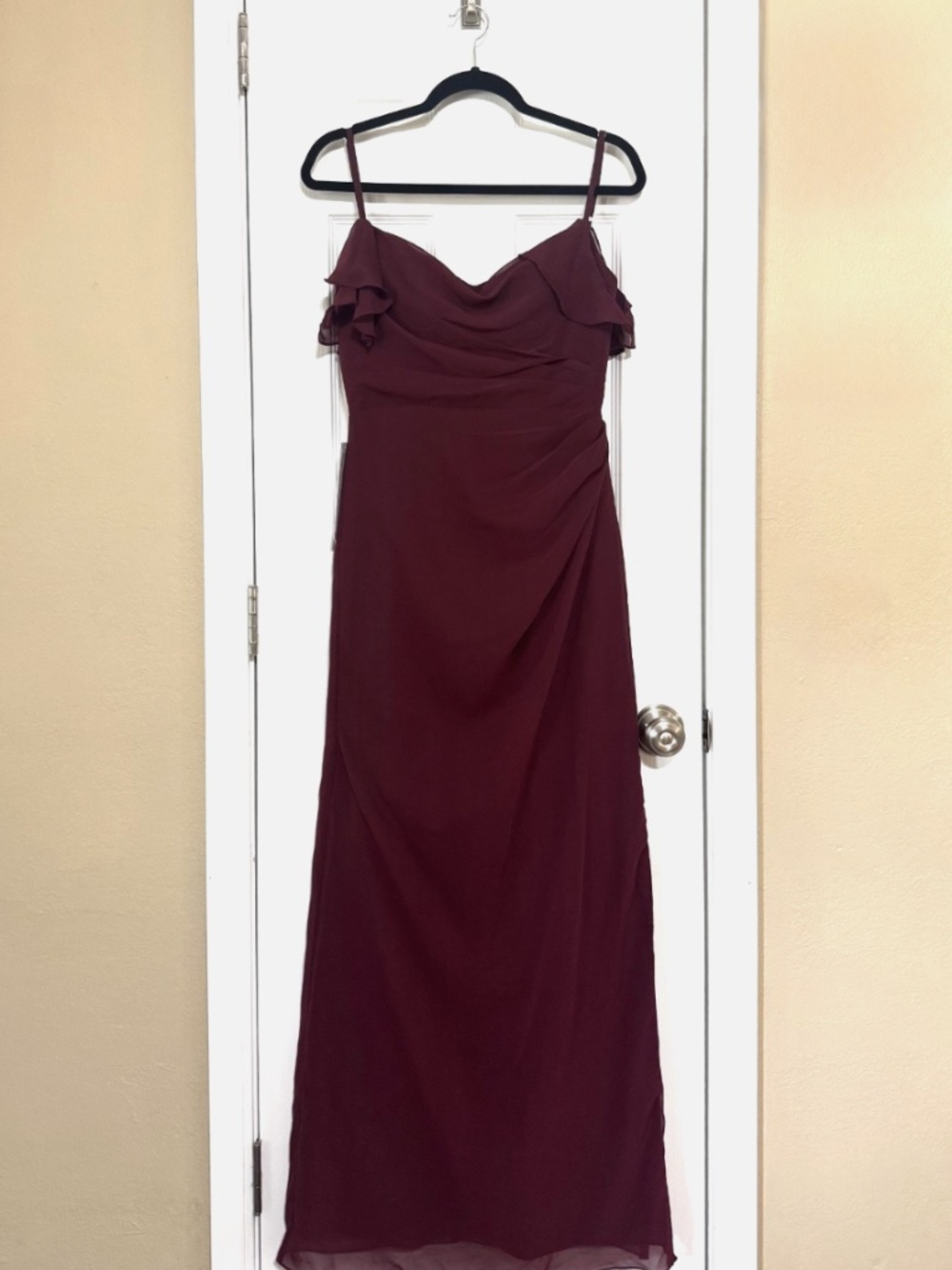 NWT Azazie Bridesmaid Dress Esmerelda Cabernet with Leg Slit - A4